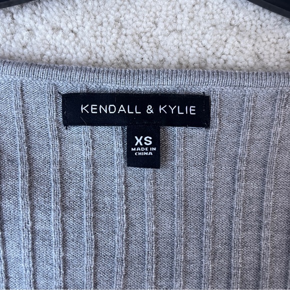 Gray Ribbed Long Sleeve Top - Picture 3 of 3